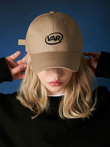 D Circle Logo Overfit Ball Cap_Beige - VARZAR - Modalova