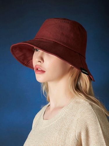 Wire Brim Bucket Hat_Burgundy - VARZAR - Modalova