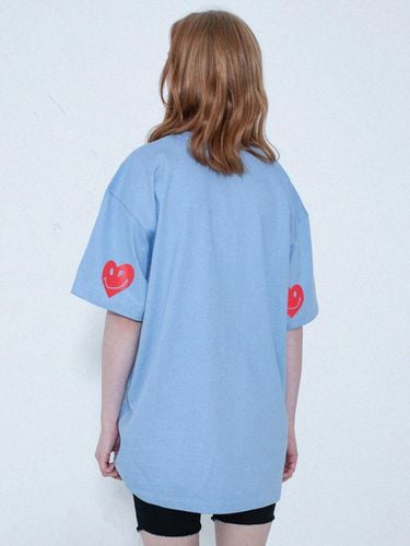 Elbow Heart Smile T-shirt_Sky Blue - GRAVER - Modalova