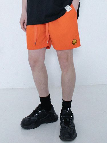 Dot Embroidery Shorts_Orange - GRAVER - Modalova