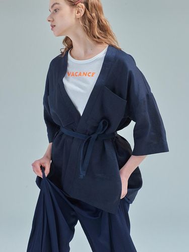 Serenity Cropped Robe Calm Navy - LES VACANCES - Modalova