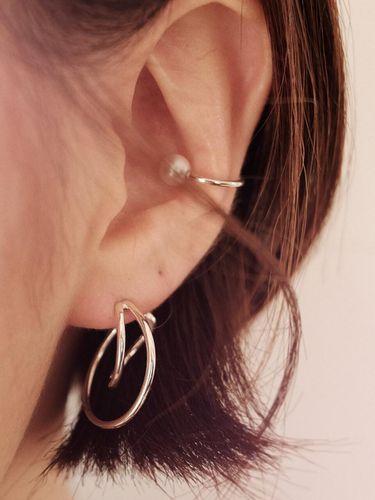 Oyster Ear Cuff - reinheart - Modalova