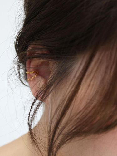 Twist Earcuff - MCCOII - Modalova