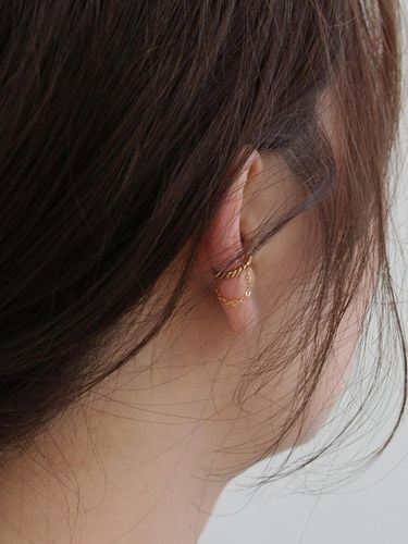 Curb Rope Earcuff - MCCOII - Modalova