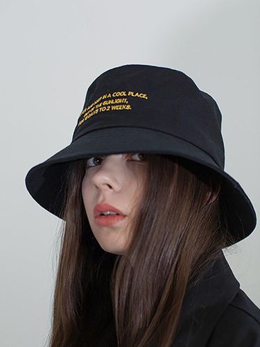 STAFF BUCKET HAT BLACK - STAFFONLY - Modalova