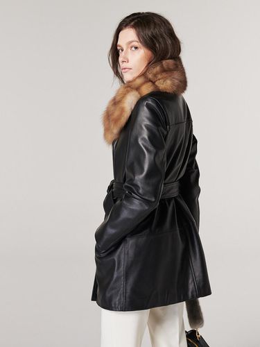 Lambskin Double Breasted Leather Coat - THE SUIN - Modalova