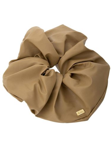 Oversize Scrunchie_Camel Beige - BAEBAE - Modalova