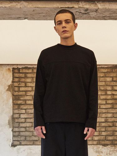 Mock Neck Long Sleeve Black - ROYAL `WE - Modalova