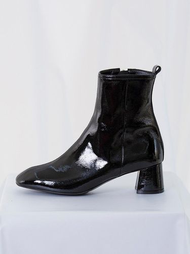 Ashmmetric Balance Ankle Boots - Byeuuns - Modalova