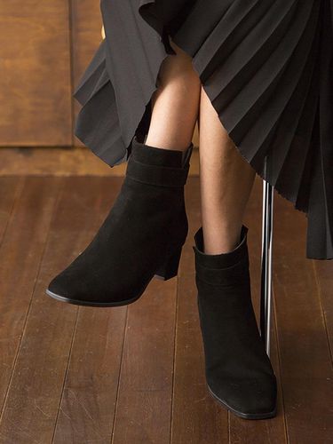 Momo Ankle Boots Black - Byeuuns - Modalova