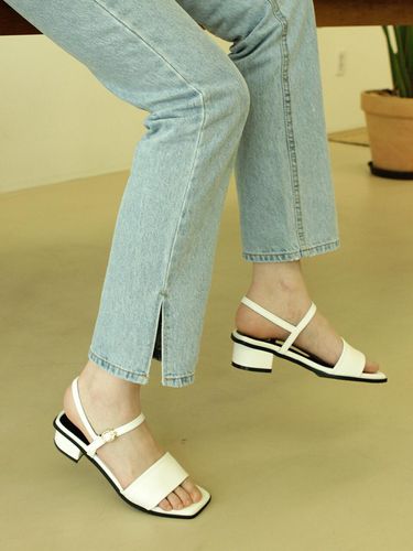 Square Toe Strappy Sandals_White - CESTI - Modalova