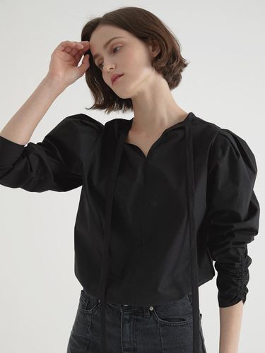 Two Way Volume Blouse Black - BEMUSE MANSION - Modalova