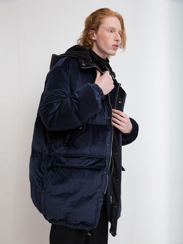 Velvet Down Jacket Navy - SILENT SOCIETY - Modalova