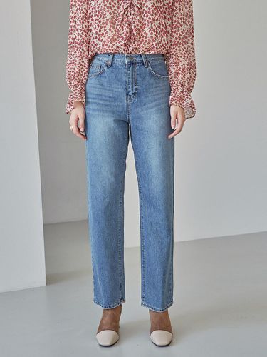 High Waist Straight Wash Jeans_Denim - YAN13 - Modalova