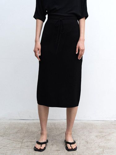 DRAW STRING KNIT SKIRT (BLACK) - Gouache - Modalova