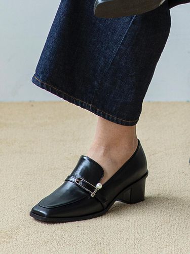 Pearlball Loafer Black - Byeuuns - Modalova