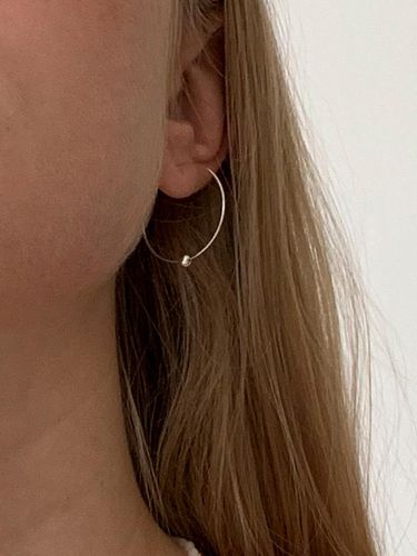 Luna Orbit Earrings - MONDAY EDITION - Modalova