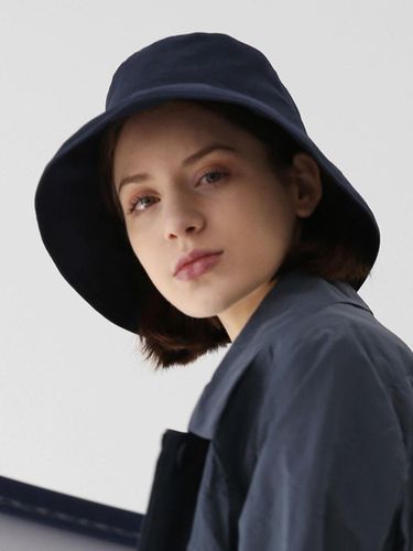 Fold Bucket Hat Linen From_D Sea - UNDERCONTROL STUDIO - Modalova