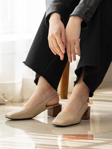 BKP20212 Rei Slingbacks Beige - Byeuuns - Modalova