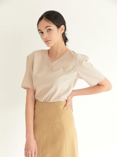 V-Neck Stitch Blouse_Beige - BLUV - Modalova