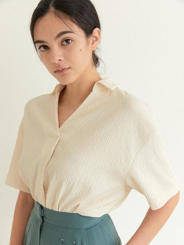 Seer Sucker Collar Blouse Cream - BLUV - Modalova