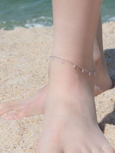 Silver_Crystal Beads Anklet - POSTLUDE - Modalova