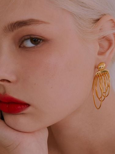 Hoops Earrings Gold - viollina - Modalova