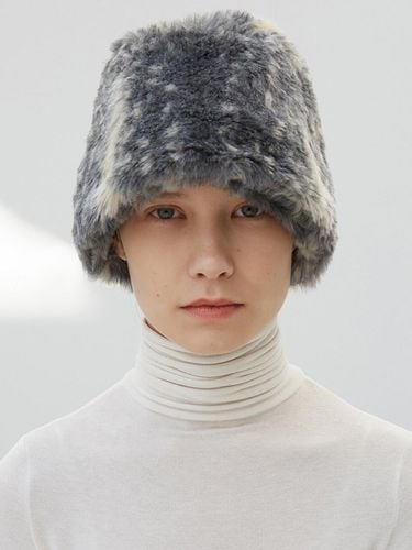 Faux Fur Lampshade Hat_Grey - AWESOME NEEDS - Modalova