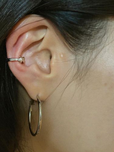 Two Way Ear Cuff - nuavo - Modalova