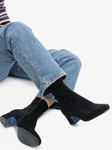 Socks Suede Ankle Boots_Black - CESTI - Modalova