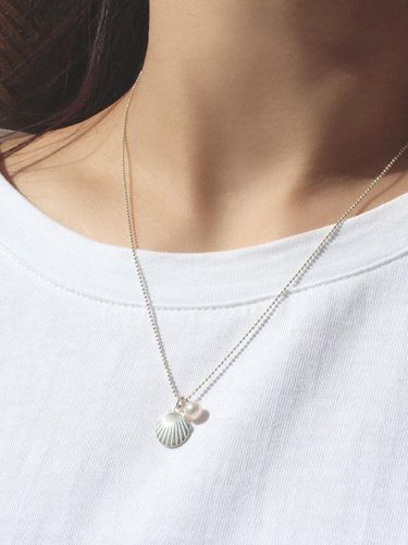 Silver_SS Pearl Pendant Necklace - POSTLUDE - Modalova