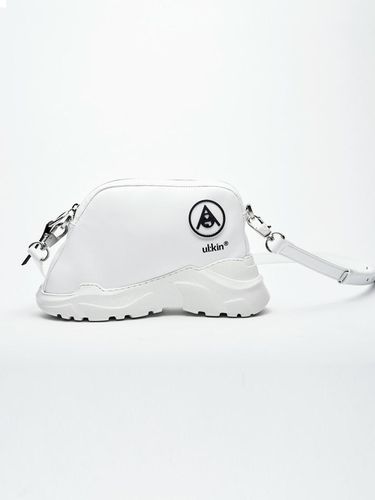 Project2. Ugly Shoes Bag White - MODERN ALCHEMIST - Modalova