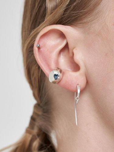 MOI 2st Crystal Cong Earcuff_40S - MOI studio - Modalova