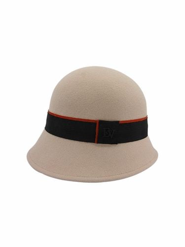 H Cloche Beige - evance - Modalova