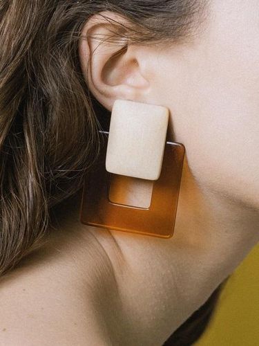 Clear Square Earring Brown - BAEBAE - Modalova