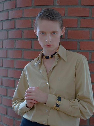 Gold Wire Leather Choker - viollina - Modalova