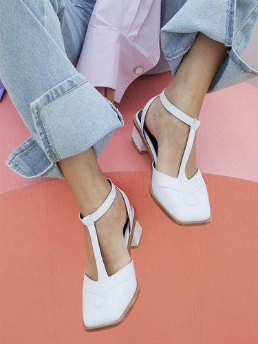 Square Stitch T-strap Heels White - february second - Modalova