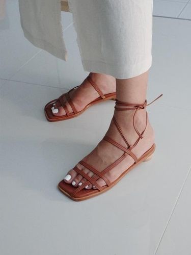 Two Way Strap Sandals Dark Camel - february second - Modalova