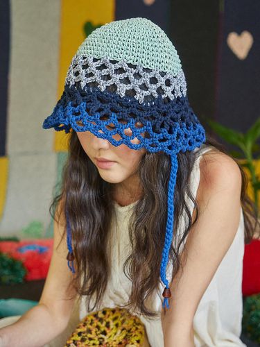 Un Hole Bonnet Hat Blue - MISU A BARBE - Modalova