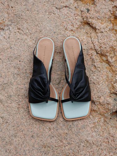 Shirring Summer Mules Black - february second - Modalova