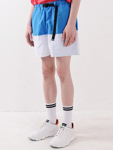 Nylon Color Block Shorts Blue - PIECEMAKER - Modalova