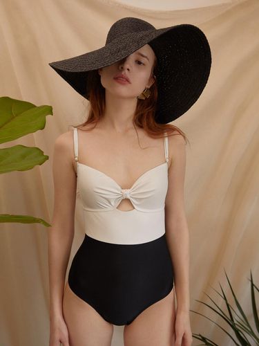 Modern Chic Swimwear - GIANNA - Modalova