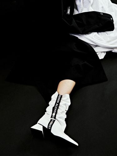 L O V E Pleated Boots_ WH - MODERN ALCHEMIST - Modalova