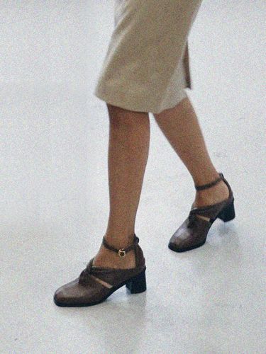 Square Shirring Ankle Strap - february second - Modalova