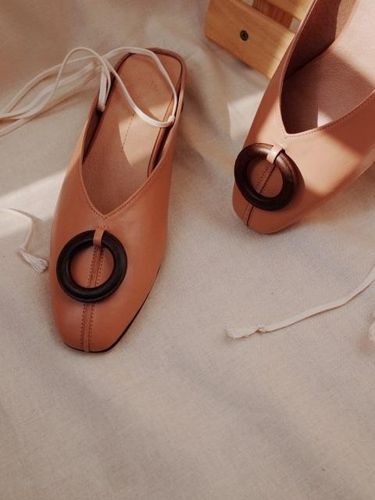 Wood Ring Mules Salmon - february second - Modalova