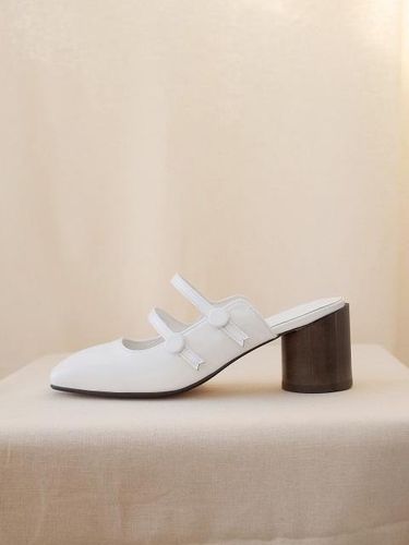 Button Mary Jane Mules White - february second - Modalova