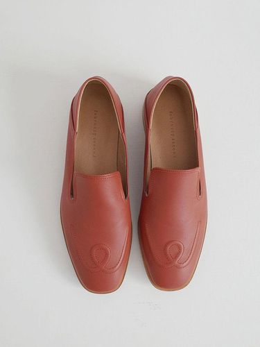 Embossed Stitch Loafers Red Brick - february second - Modalova