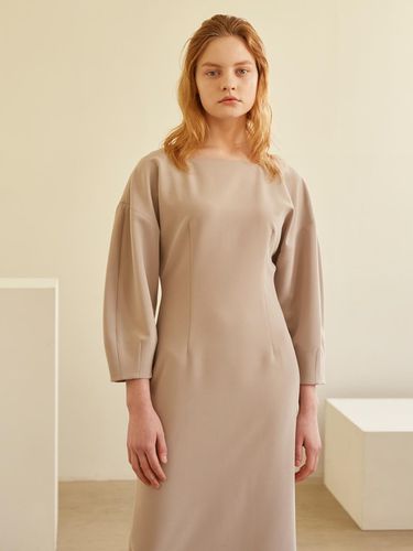 Square Neck Slim Dress_Cream Grey - MOHAN - Modalova