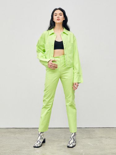 Stitched Straight Fit Pants_Lime - ONNE - Modalova