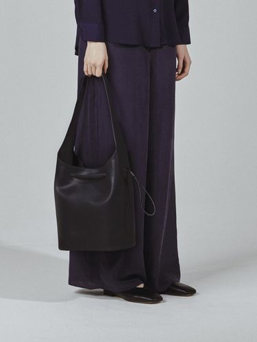 Merlin large Hobo bag Black - ROH SEOUL - Modalova